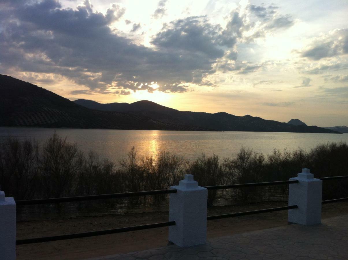 Centro De Ocio Alua Casa Rural Iznajar Lago De Andalucia Dış mekan fotoğraf